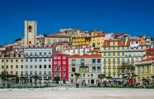Tuk Tuk Lisboa Tour Histórico - Utukme - Alfama